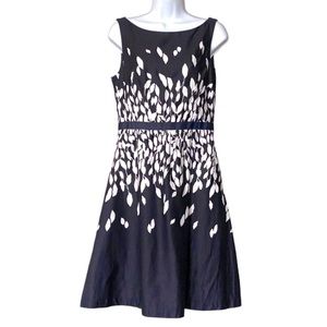 Ann Taylor Loft Dress Fit & Flare Leaf Print Lined Navy White Sleeveless Size 6